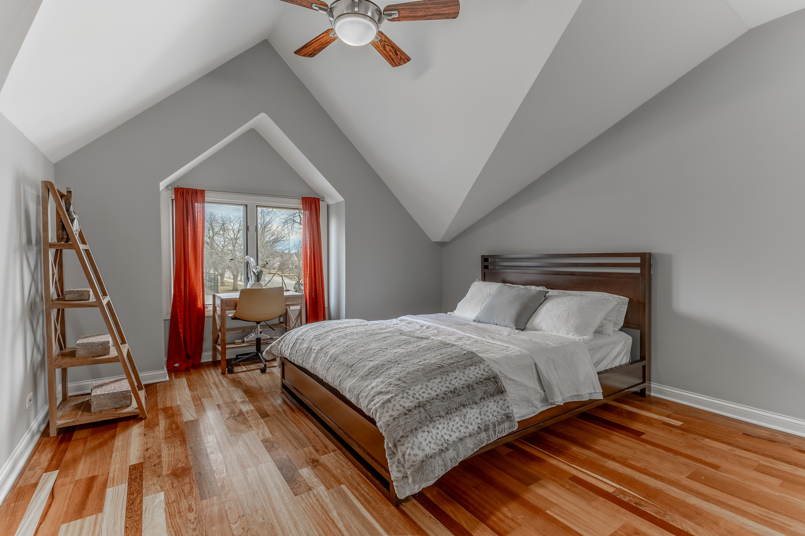 6352 West Giddings Street Chicago IL 60630