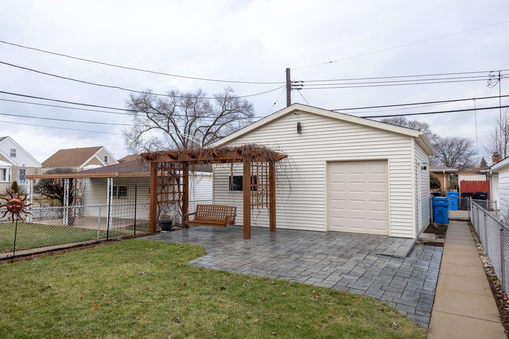 6352 West Giddings Street Chicago IL 60630