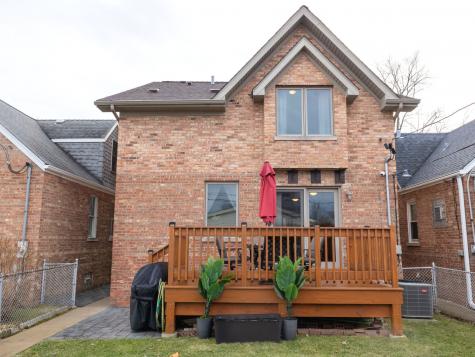 6352 West Giddings Street Chicago IL 60630