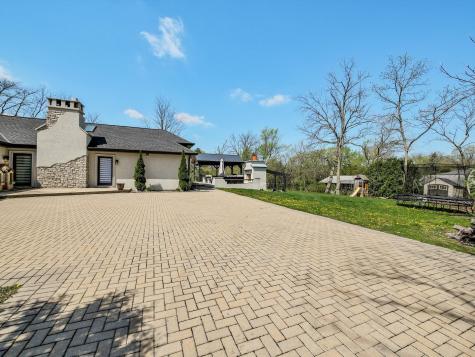 2038 Camphill Circle Inverness IL 60067