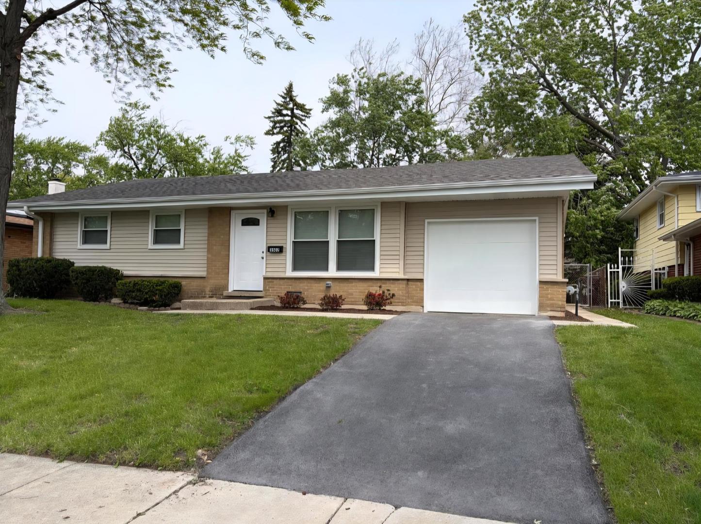 3502 Woodworth Place Hazel Crest IL 60429