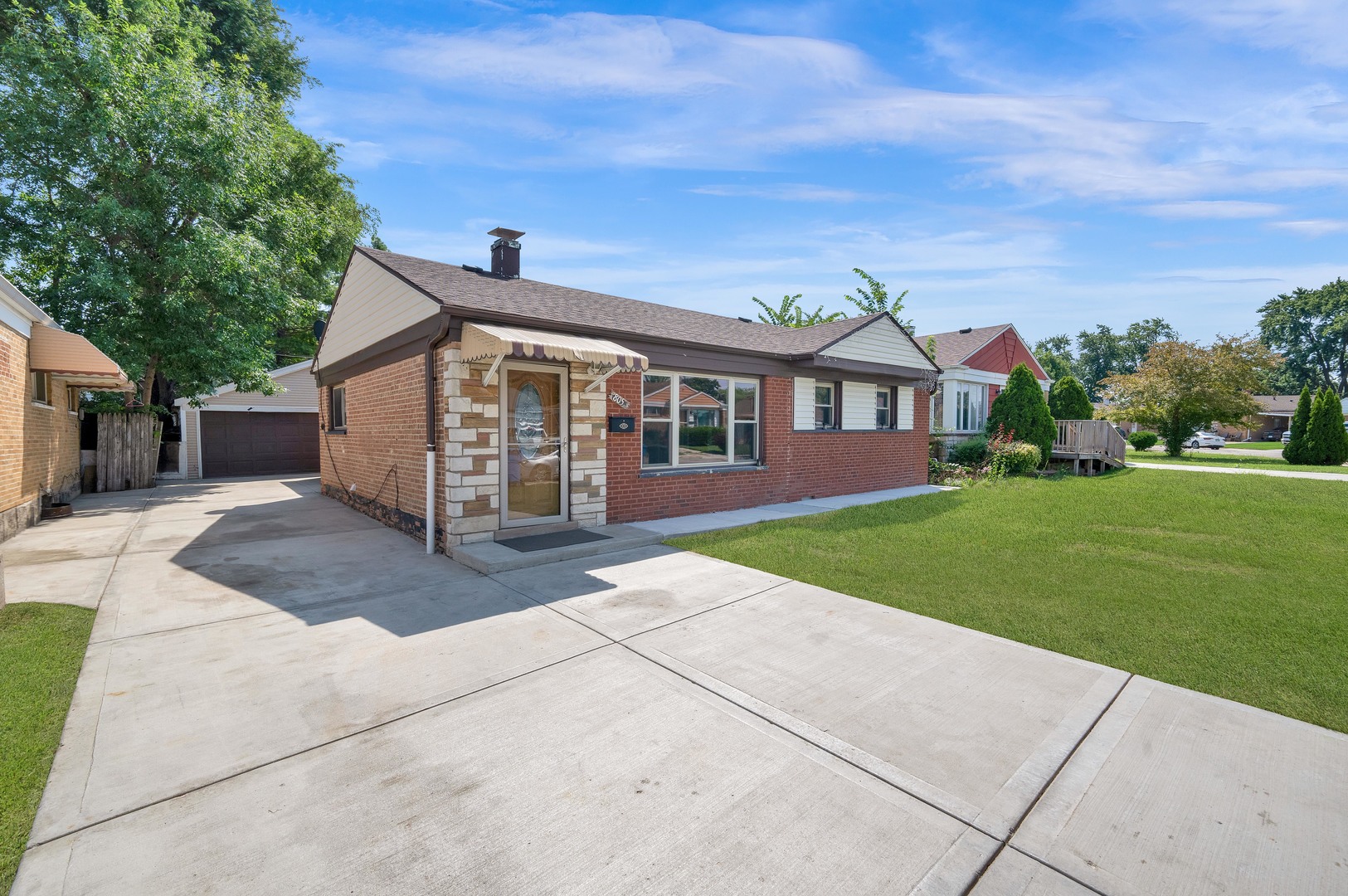 8053 South Kenton Avenue Chicago IL 60652