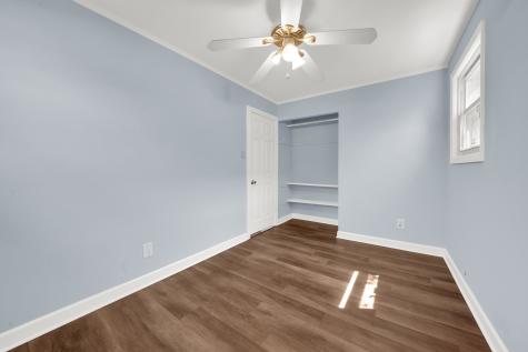8053 South Kenton Avenue Chicago IL 60652