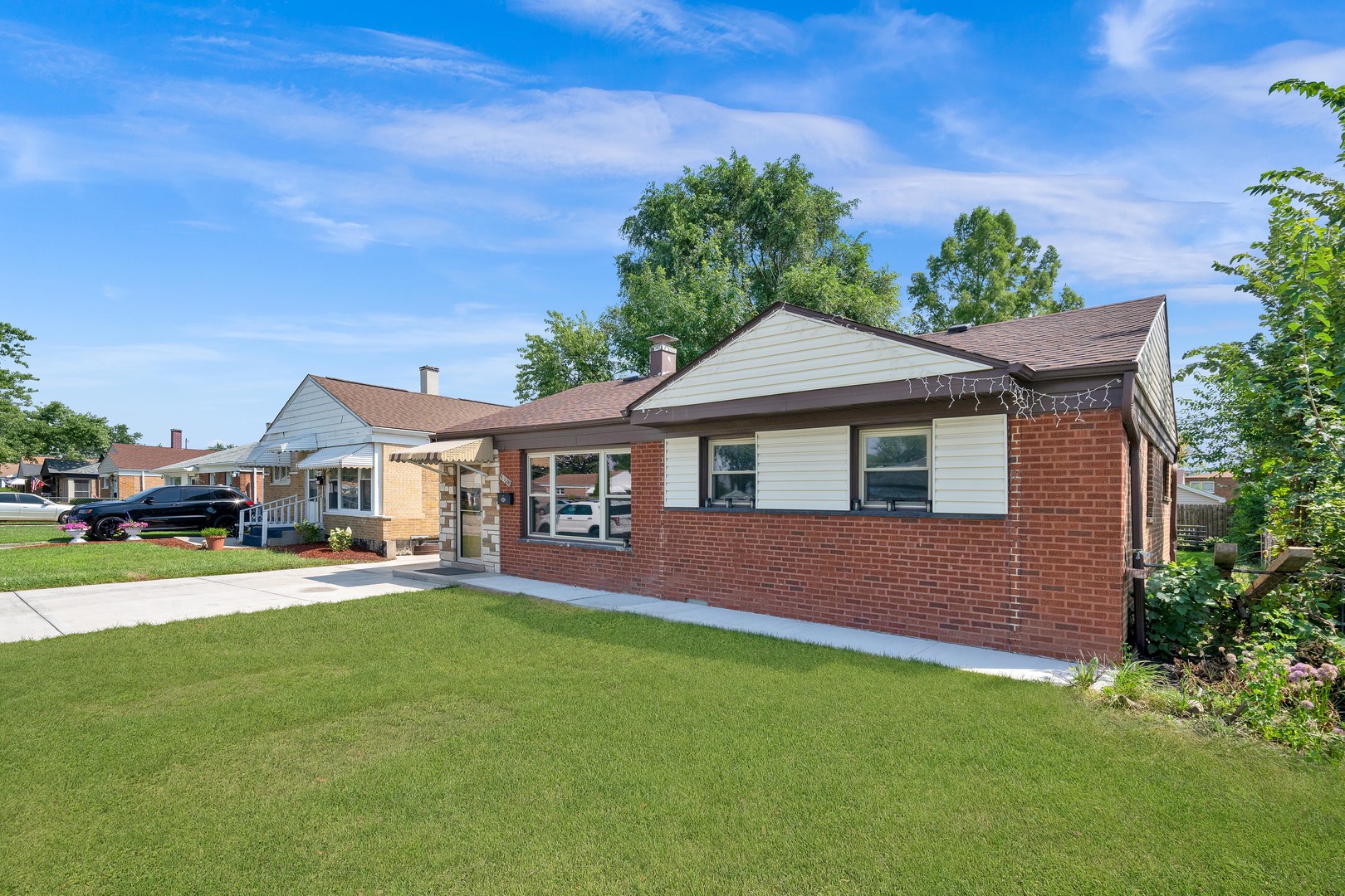 8053 South Kenton Avenue Chicago IL 60652