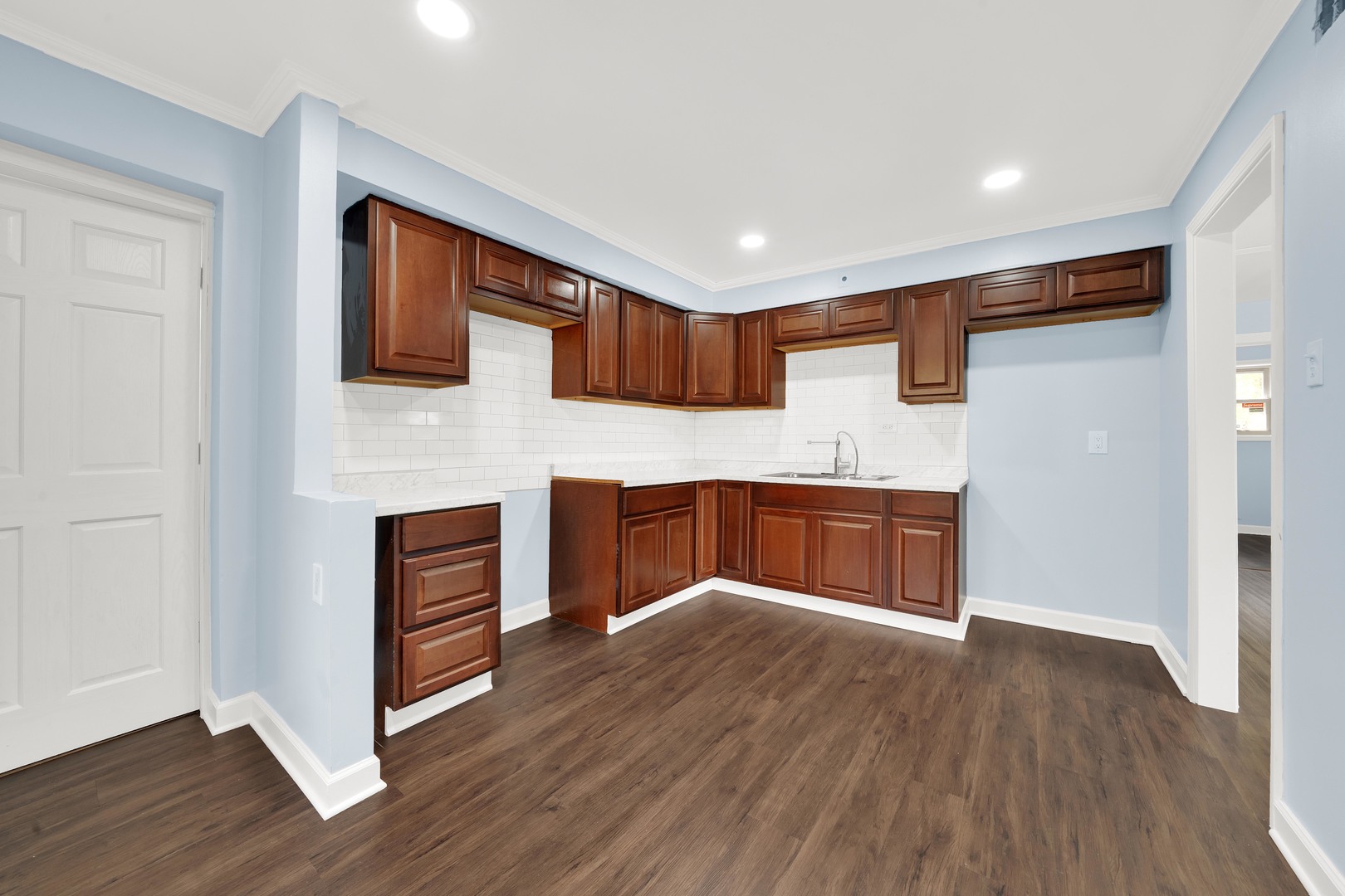 8053 South Kenton Avenue Chicago IL 60652