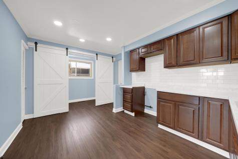 8053 South Kenton Avenue Chicago IL 60652