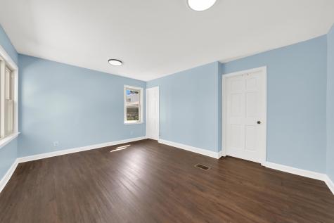 8053 South Kenton Avenue Chicago IL 60652