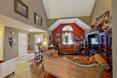 20 Fedor Circle Bloomington IL 61705