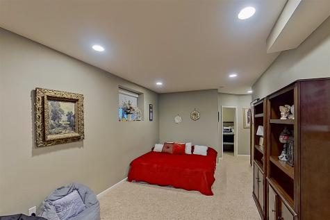 20 Fedor Circle Bloomington IL 61705