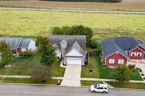 20 Fedor Circle Bloomington IL 61705