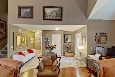 20 Fedor Circle Bloomington IL 61705