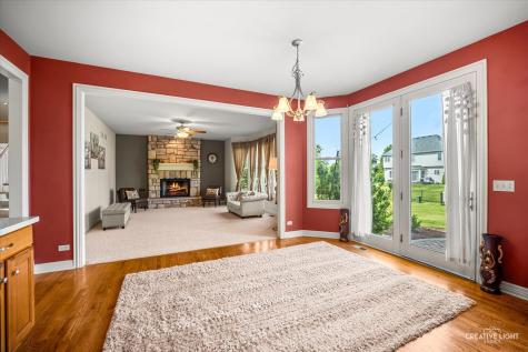 2423 Dustin Drive Sycamore IL 60178