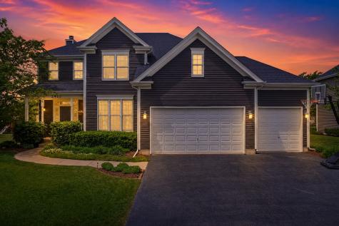 2423 Dustin Drive Sycamore IL 60178
