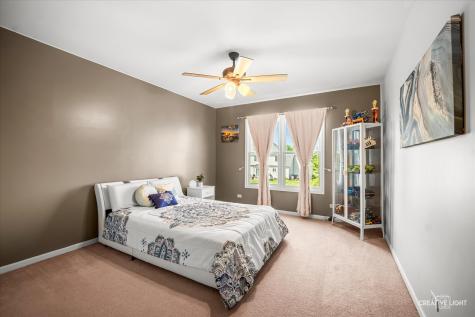 2423 Dustin Drive Sycamore IL 60178