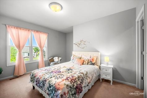 2423 Dustin Drive Sycamore IL 60178