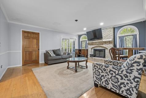 938 Stonehaven Court Elgin IL 60124