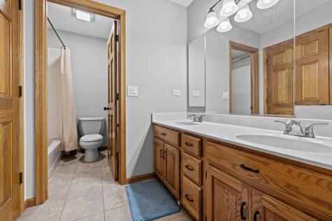 938 Stonehaven Court Elgin IL 60124