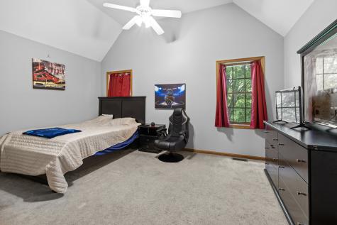 938 Stonehaven Court Elgin IL 60124