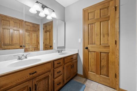938 Stonehaven Court Elgin IL 60124