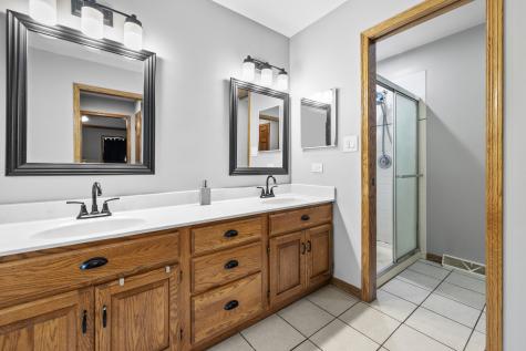 938 Stonehaven Court Elgin IL 60124