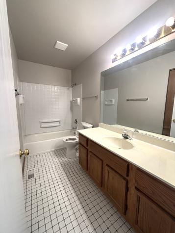 1 Collingwood Court Bolingbrook IL 60440