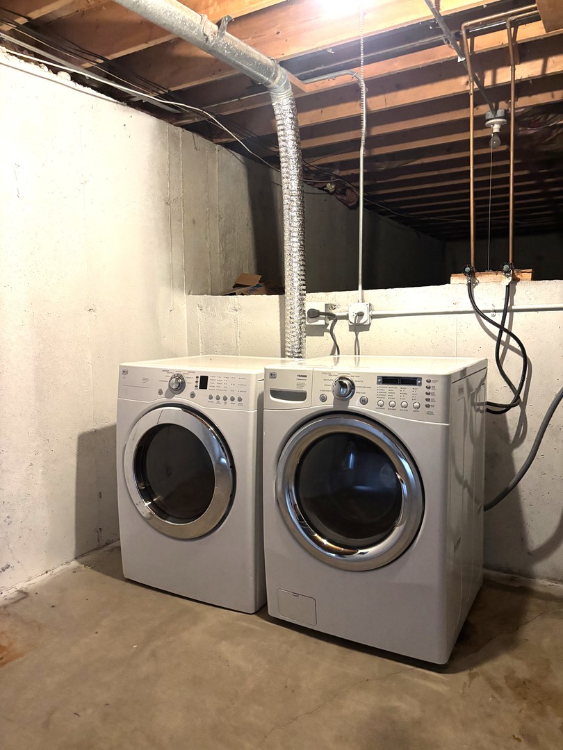 1 Collingwood Court Bolingbrook IL 60440