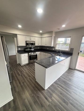 1 Collingwood Court Bolingbrook IL 60440