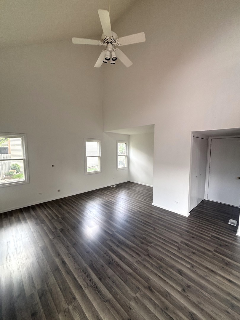 1 Collingwood Court Bolingbrook IL 60440