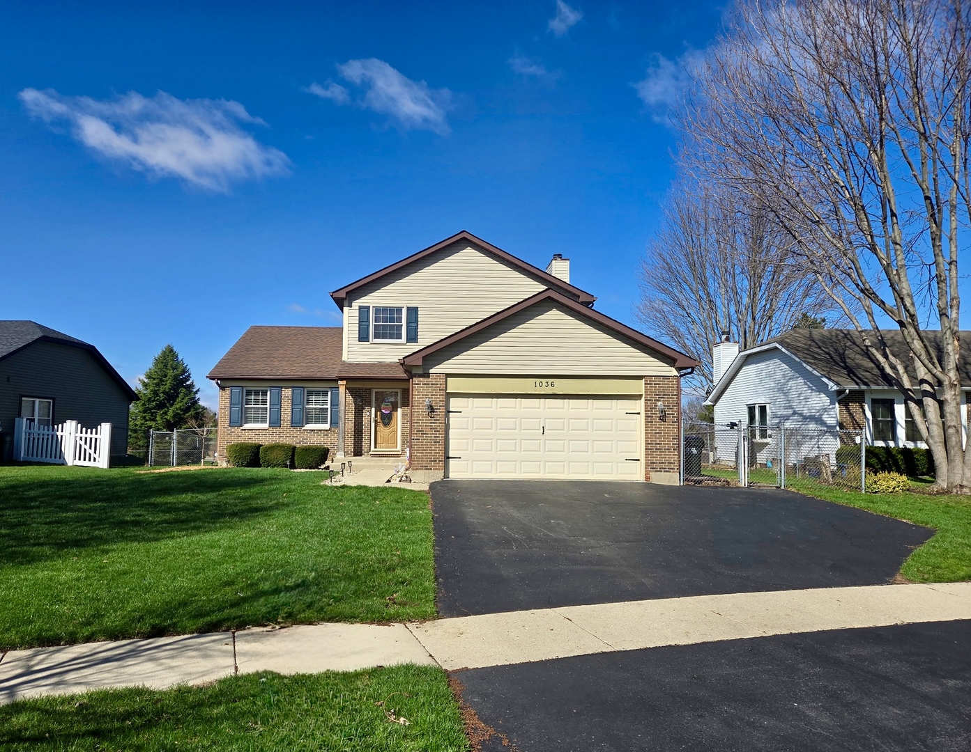 1036 Pheasant Trail Carol Stream IL 60188