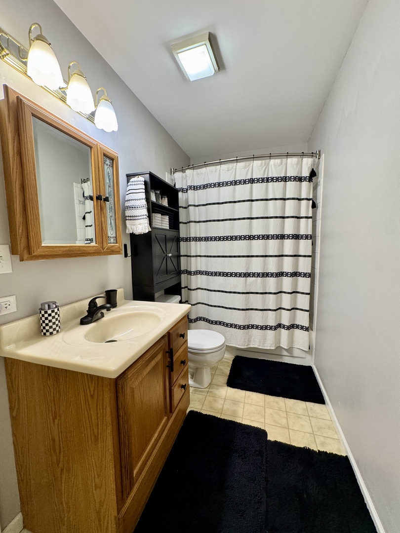 1036 Pheasant Trail Carol Stream IL 60188