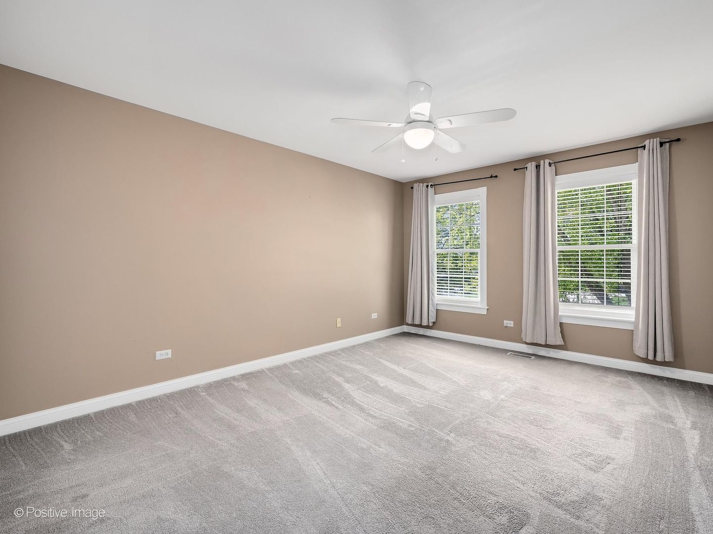 832 Bemis Road Glen Ellyn IL 60137