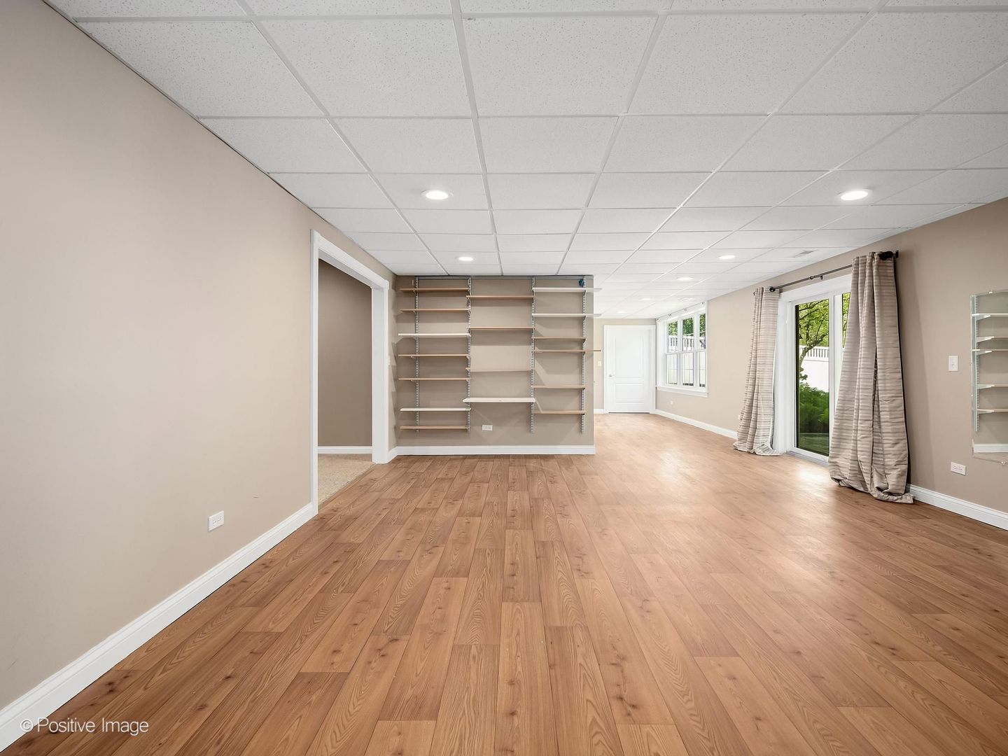 832 Bemis Road Glen Ellyn IL 60137