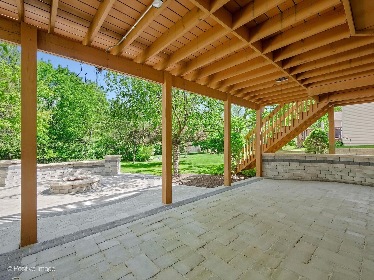 832 Bemis Road Glen Ellyn IL 60137