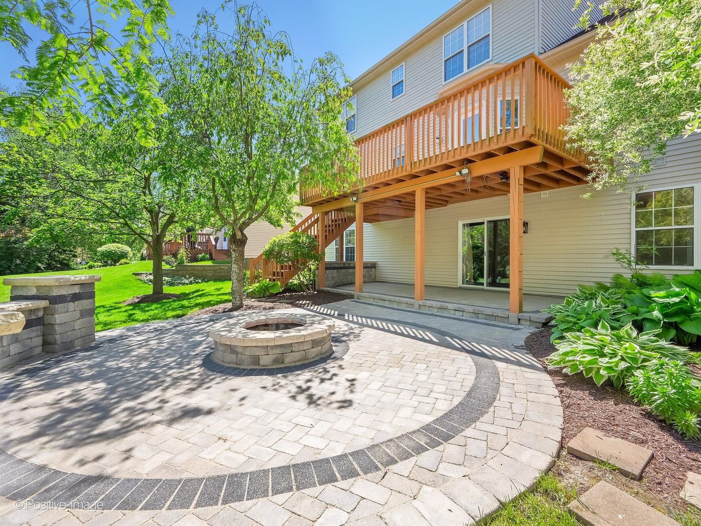 832 Bemis Road Glen Ellyn IL 60137