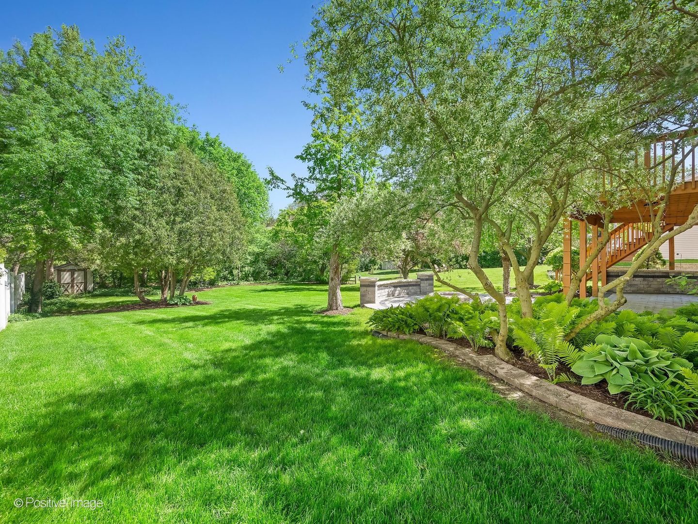 832 Bemis Road Glen Ellyn IL 60137