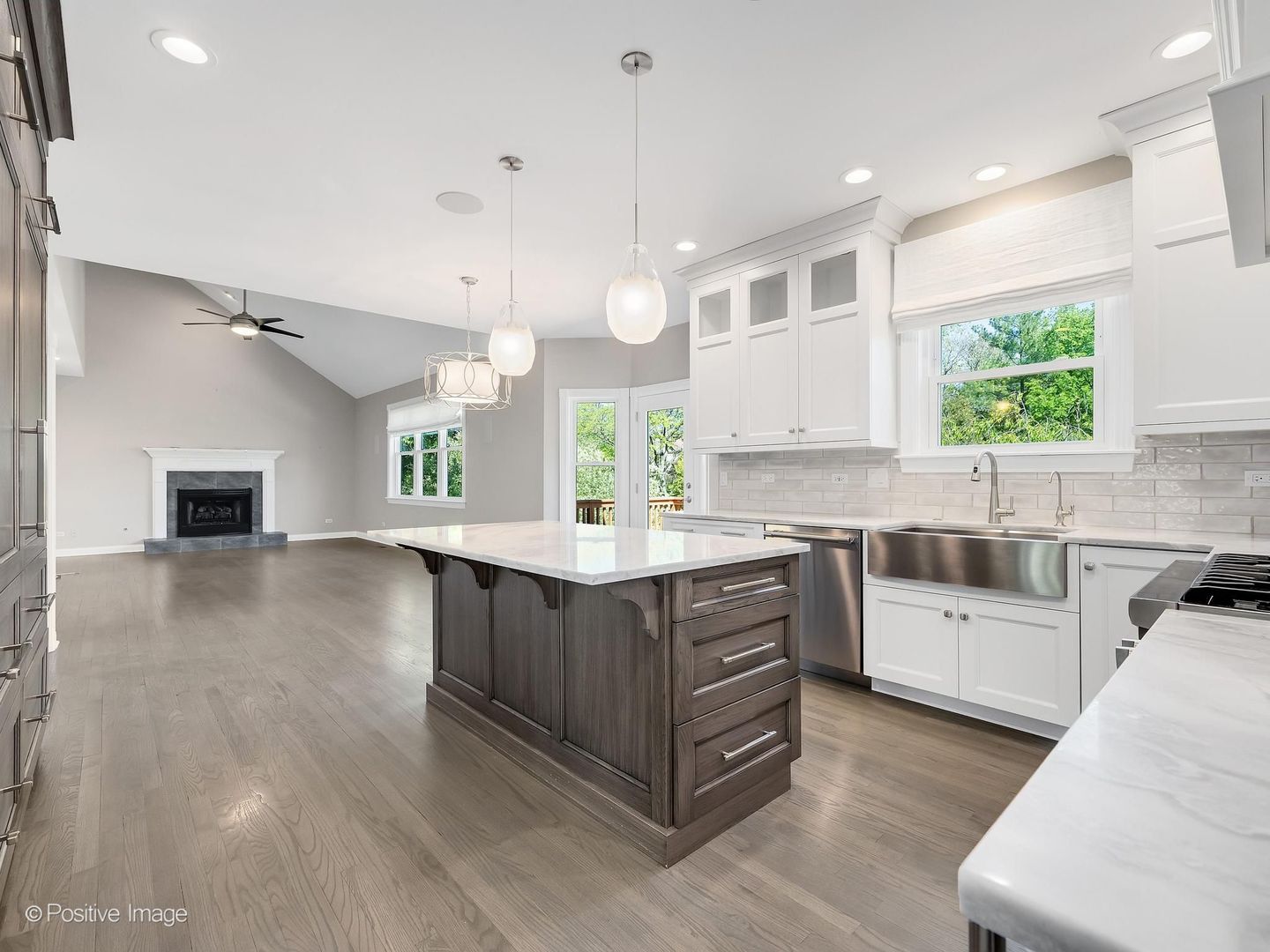 832 Bemis Road Glen Ellyn IL 60137