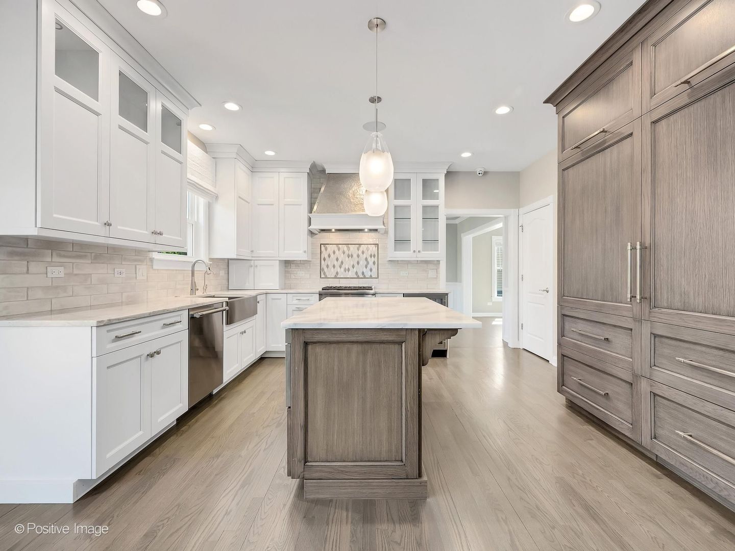 832 Bemis Road Glen Ellyn IL 60137