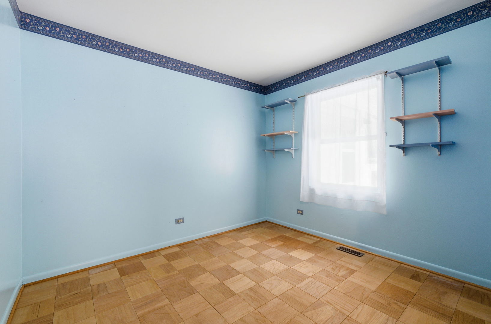 943 Oxford Street Downers Grove IL 60516