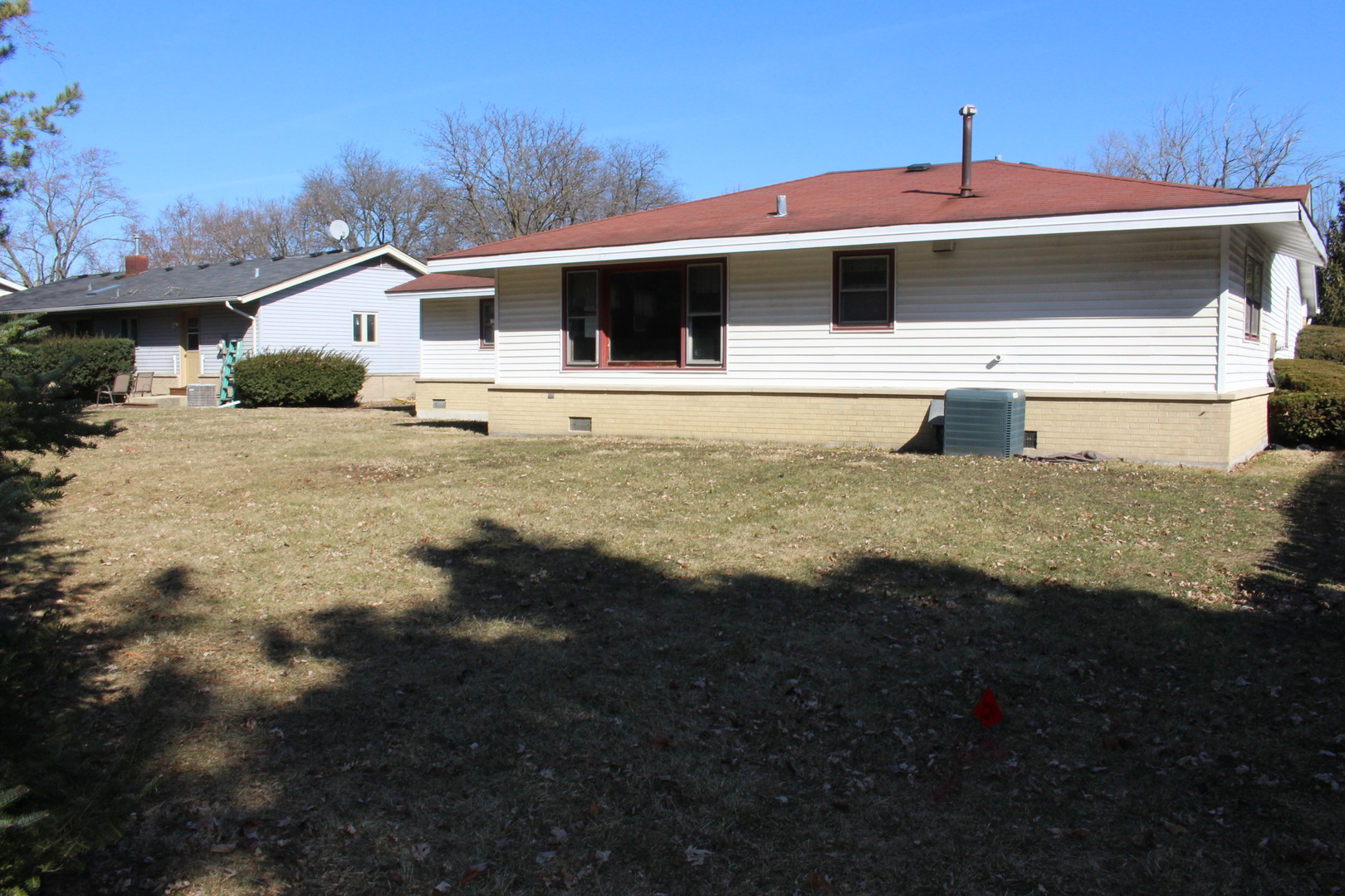 943 Oxford Street Downers Grove IL 60516