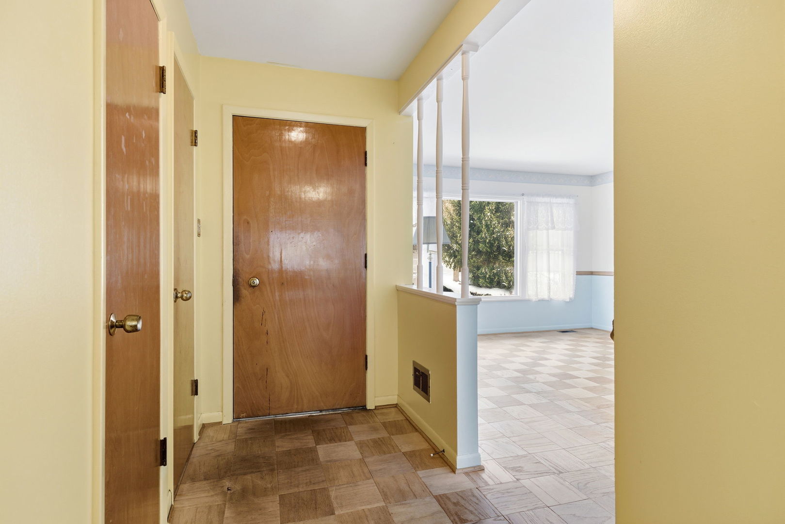 943 Oxford Street Downers Grove IL 60516