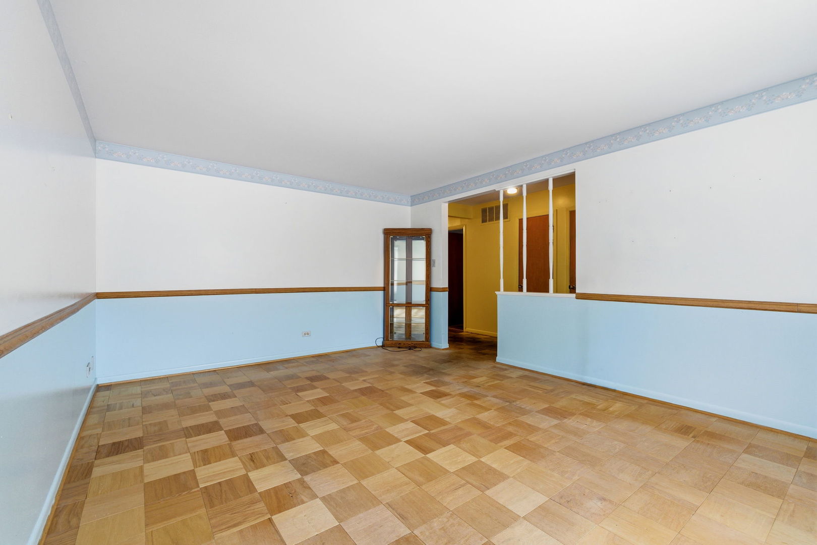 943 Oxford Street Downers Grove IL 60516