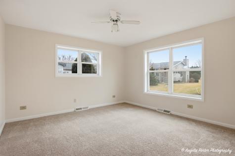 4 Hialeah Court Grayslake IL 60030