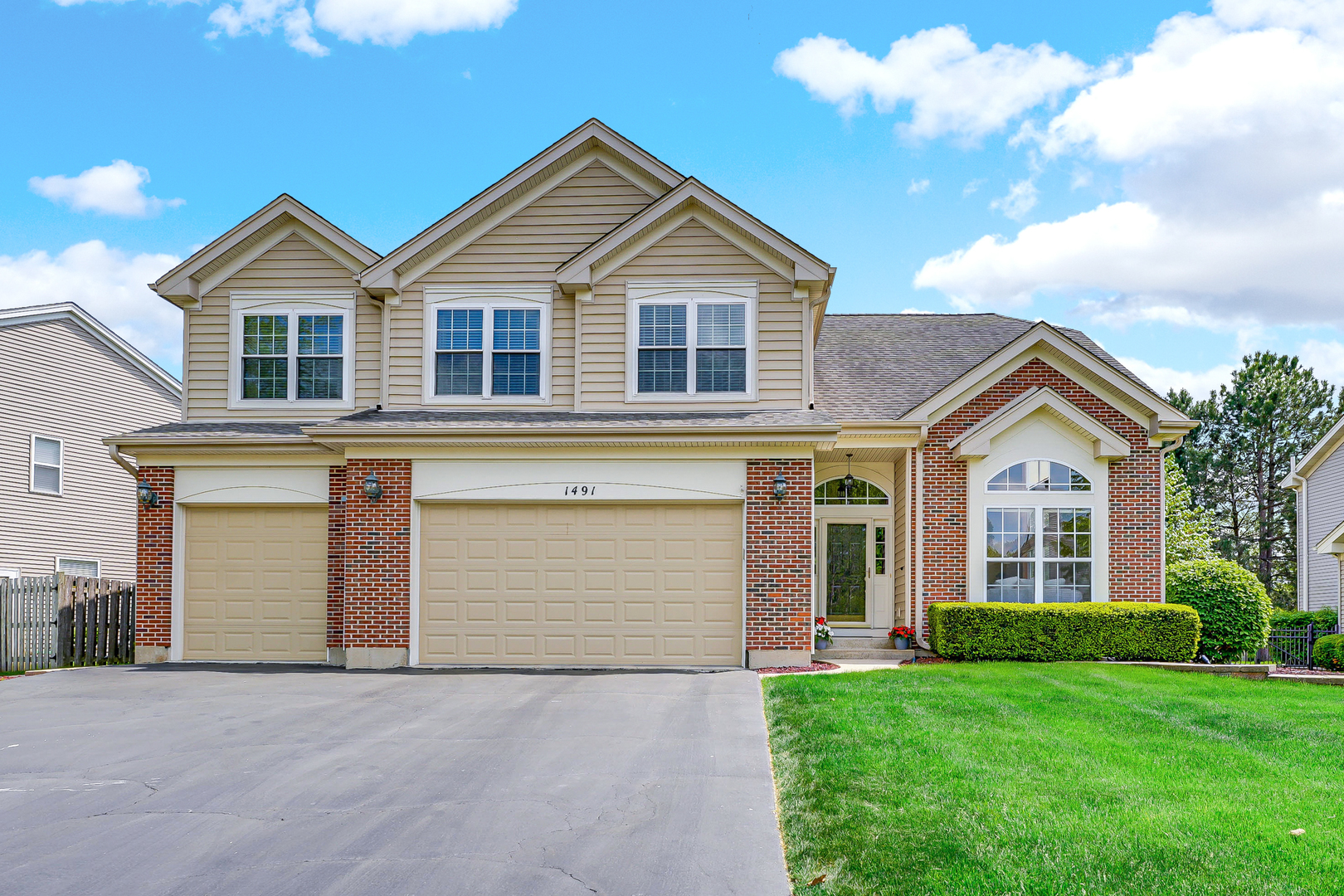 1491 Lancaster Lane Algonquin IL 60102