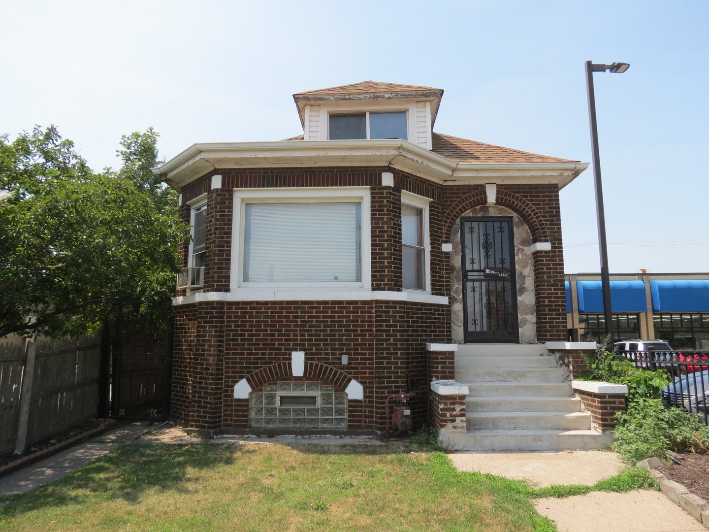 10540 South Avenue B Avenue Chicago IL 60617