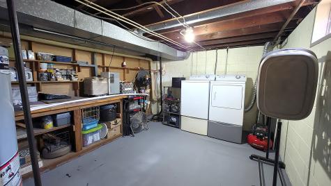 918 North Farnham Street Galesburg IL 61401