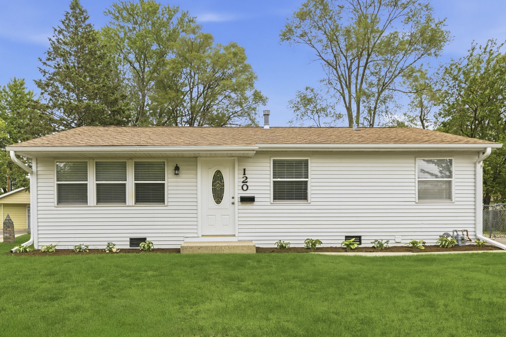 120 Adobe Circle Carpentersville IL 60110