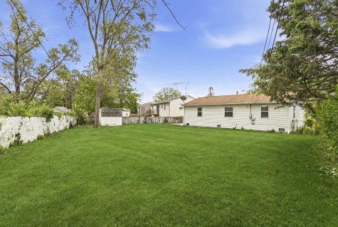120 Adobe Circle Carpentersville IL 60110