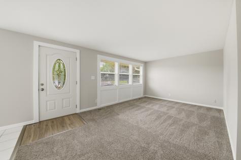 120 Adobe Circle Carpentersville IL 60110