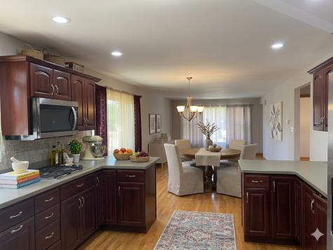 733 Caryn Circle South Holland IL 60473