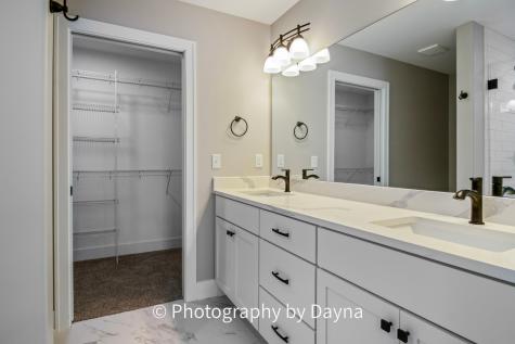 902 Lange Avenue Beecher IL 60401